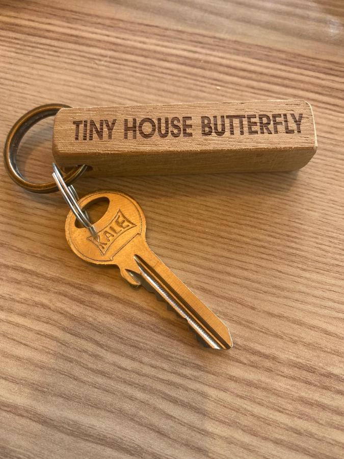 Вилла Lovin Goecek Tiny House Butterfly Gokceovacik Экстерьер фото